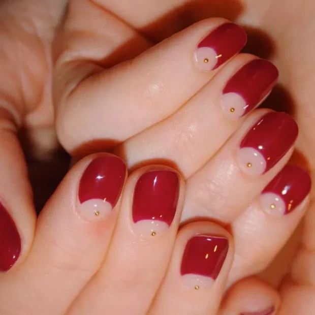 Unhas decoradas vermelho com dourado: 8 inspirações para o Natal unhas decoradas vermelho com dourado