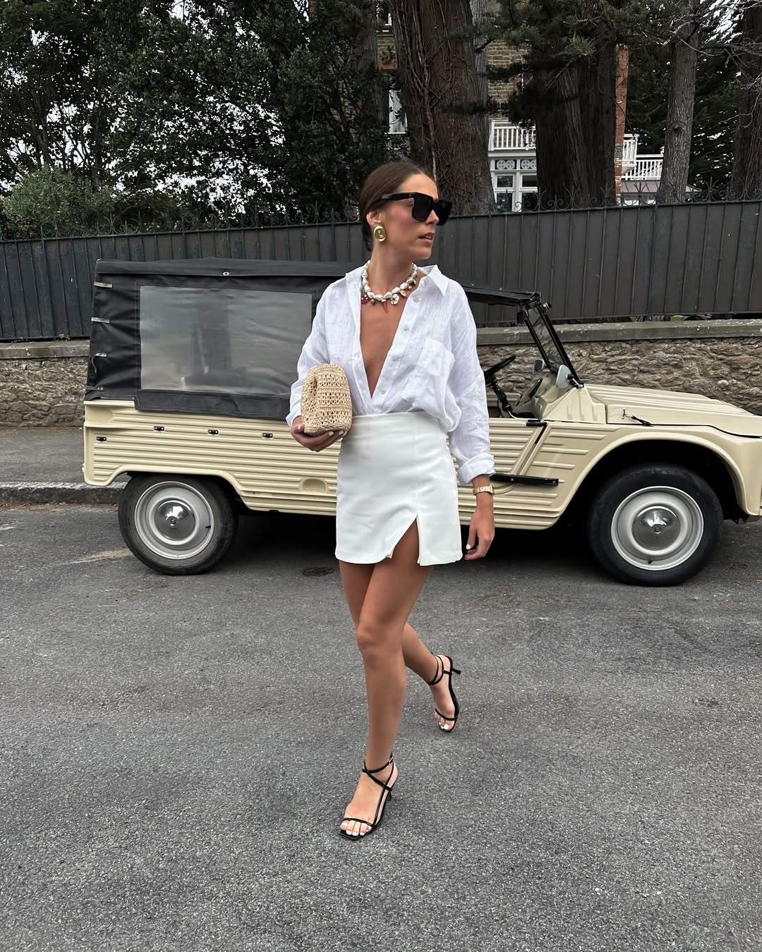 5 jeitos de usar a clutch de palha para incrementar os looks da temporada Clutch de palha 1