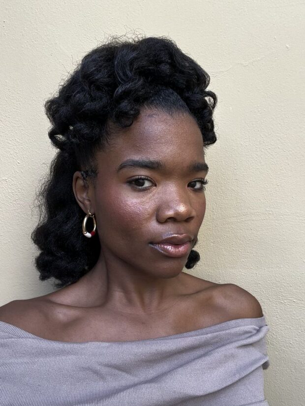 7 penteados para cabelos crespos para se inspirar neste final de ano penteados para cabelos crespos