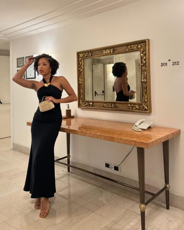  looks com sandálias douradas serão foco no Réveillon