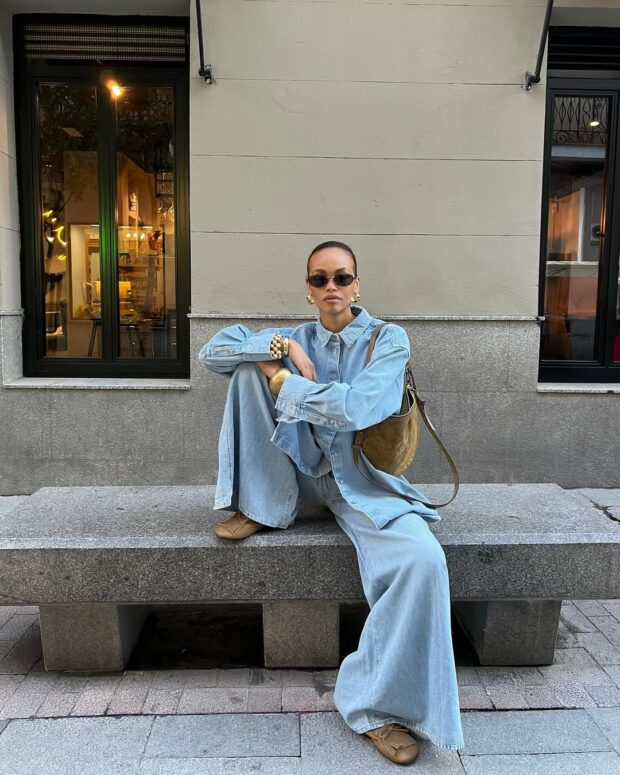 Os braceletes dourados são a tendência de acessório desta temporada looks com braceletes dourados