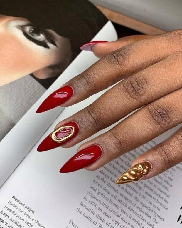 Unhas decoradas vermelho com dourado: 8 inspirações para o Natal unhas decoradas vermelho com dourado