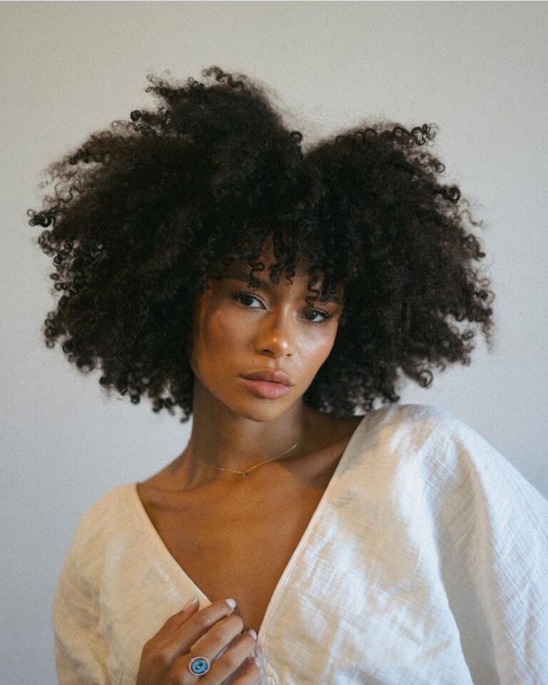 cortes de cabelo curtos para cacheadas e crespas