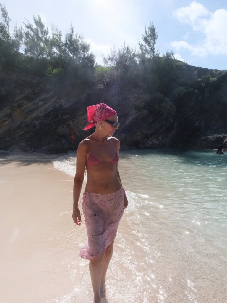 7 acessórios de verão essenciais da estação acessorios de verao dez1 BANDANA greceghanem