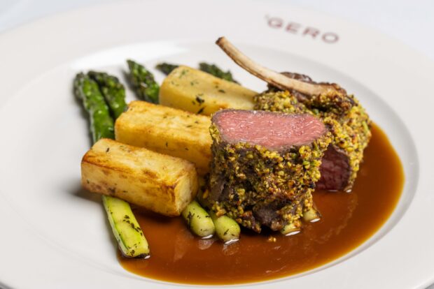 ceia de natal Gero Itaim Bibi costoletta DAgnello ins crosta de pistacchio Credito Bruno Gerardi