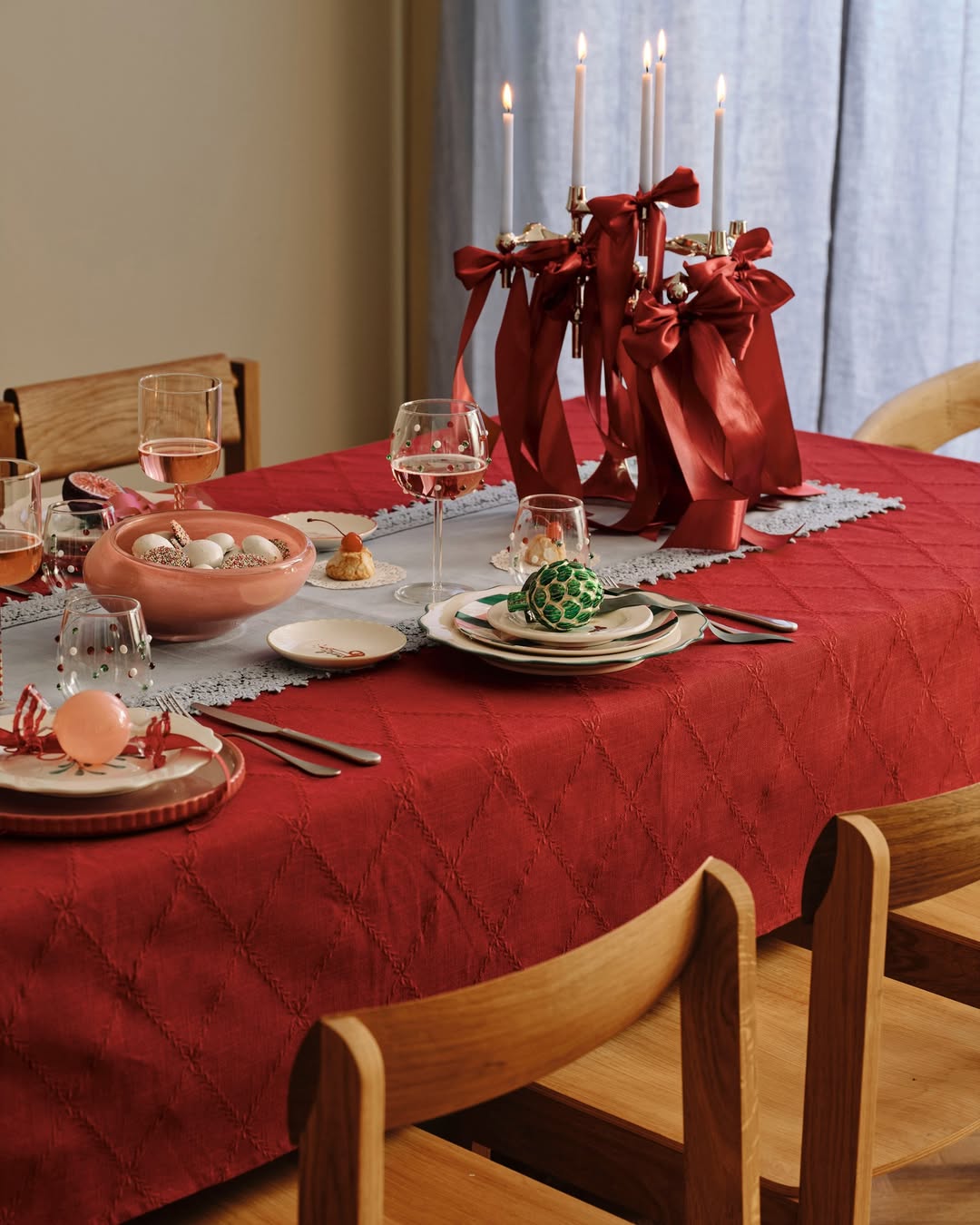 decoracao natalina SaveClip.App 582210174 18051021827663159 6788368814915636297 n