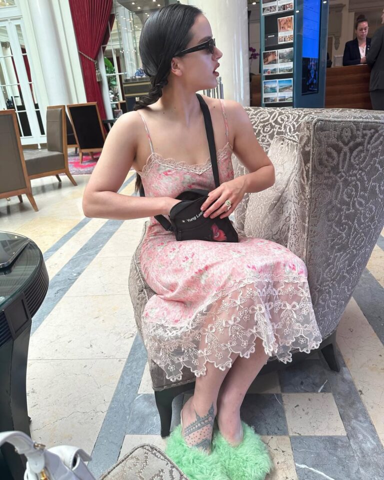 7 looks da Rosalía para se inspirar neste verão looks da rosalía para repetir no verão