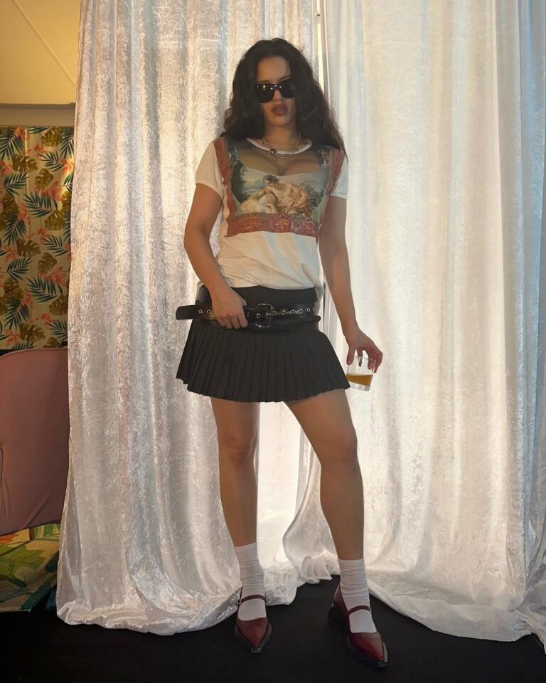 7 looks da Rosalía para se inspirar neste verão looks da rosalía para repetir no verão