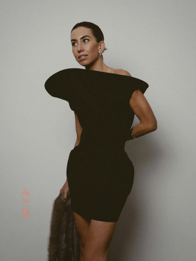 peças para criar looks esporte fino femininos 