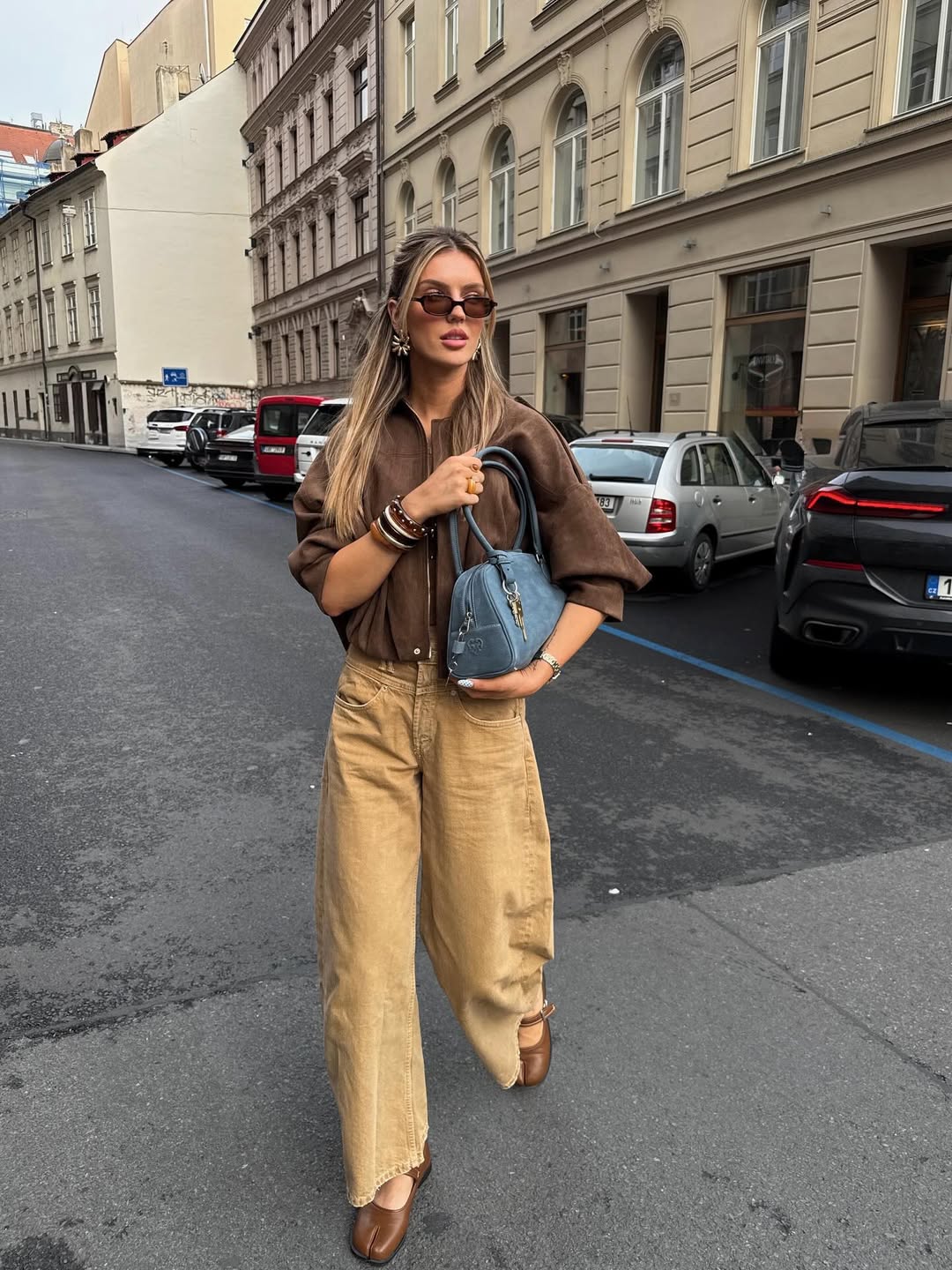 casanda do p&b? dê uma chance para os looks no marrom e bege
