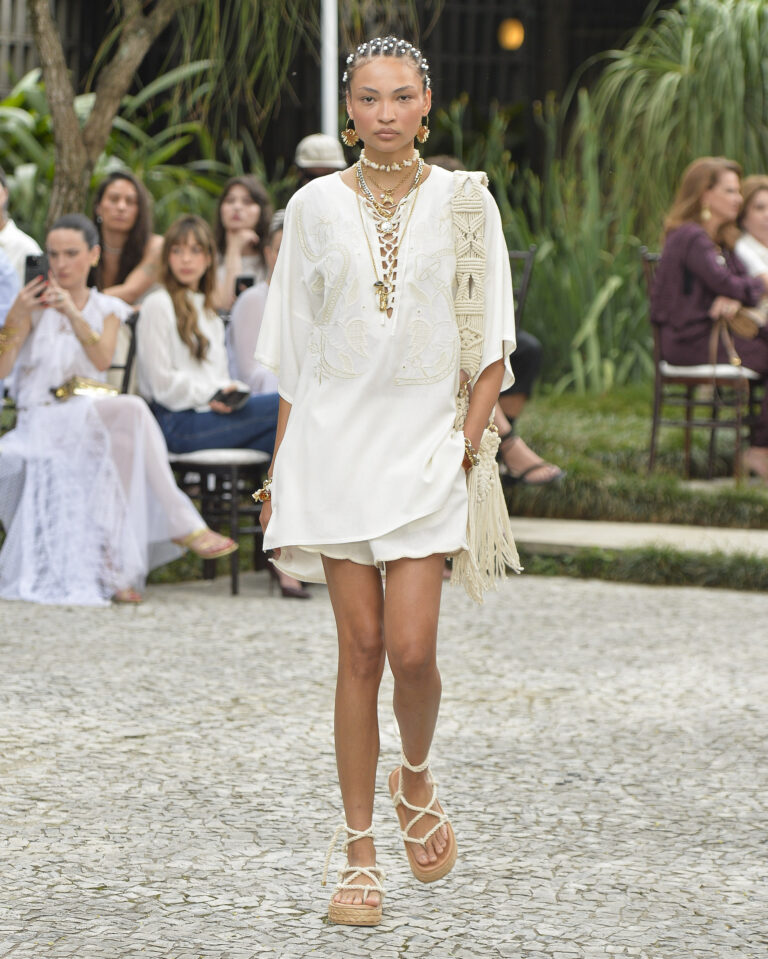 A collab de Helô Rocha para Riachuelo rchloHeloRocha 159