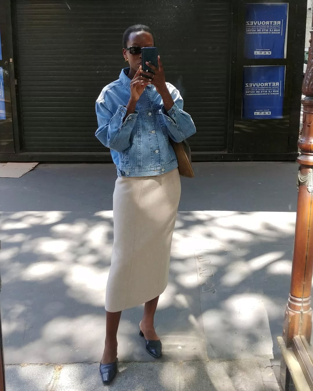 6 looks com saia mídi que são descolados na medida looks com saia midi