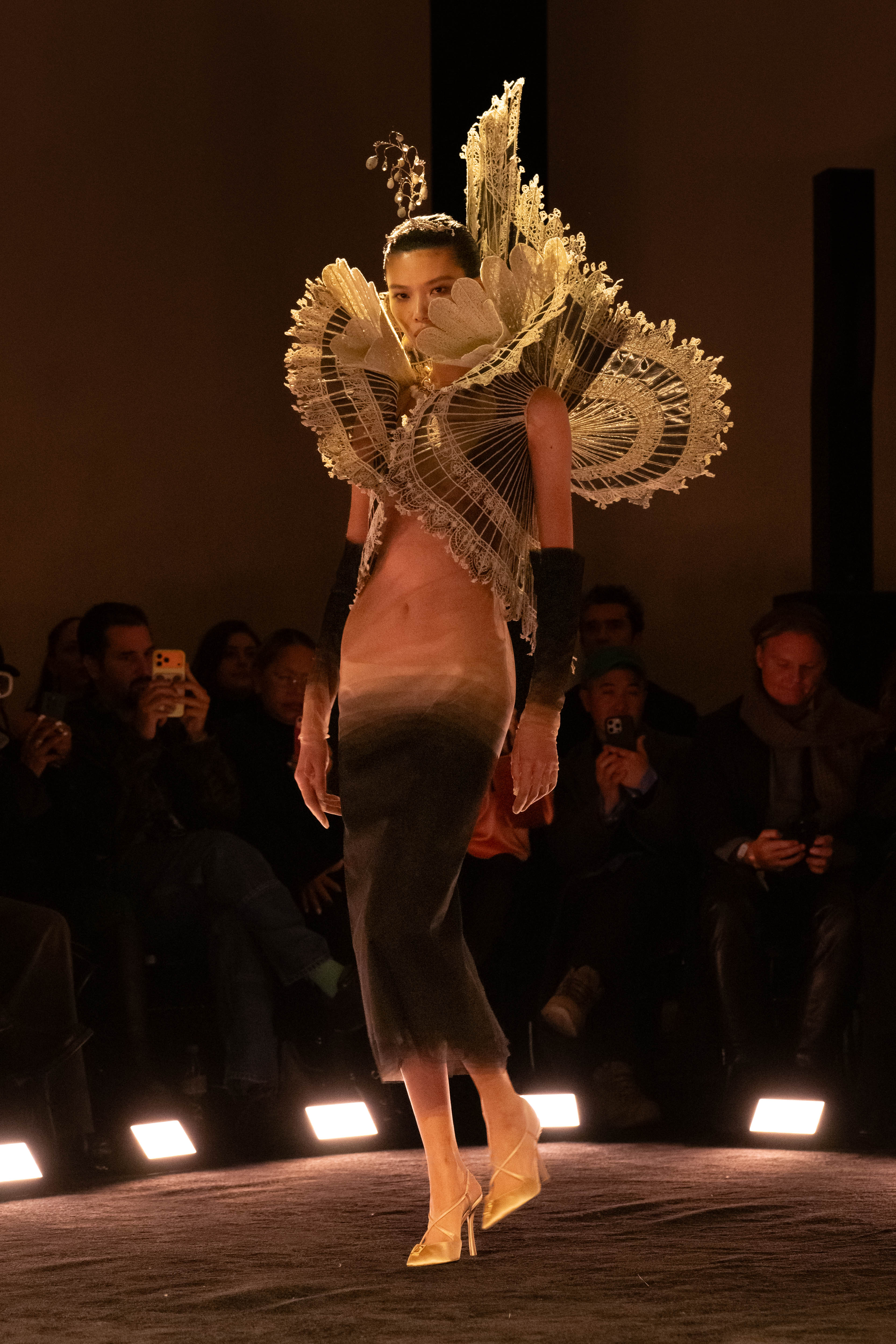 Schiaparelli, verão 2026 alta-costura. 