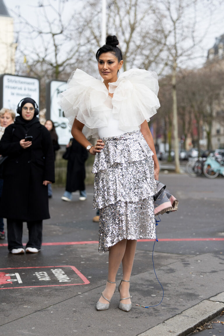 Saia de lantejoula prata 13jan26 GettyImages 2196811872