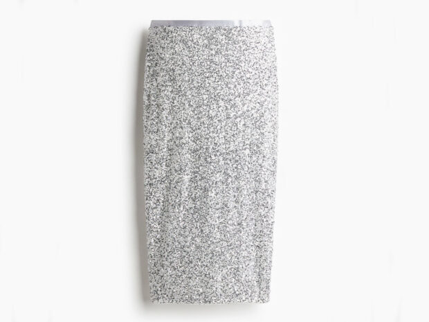 Saia de lantejoula prata 13jan26 HM