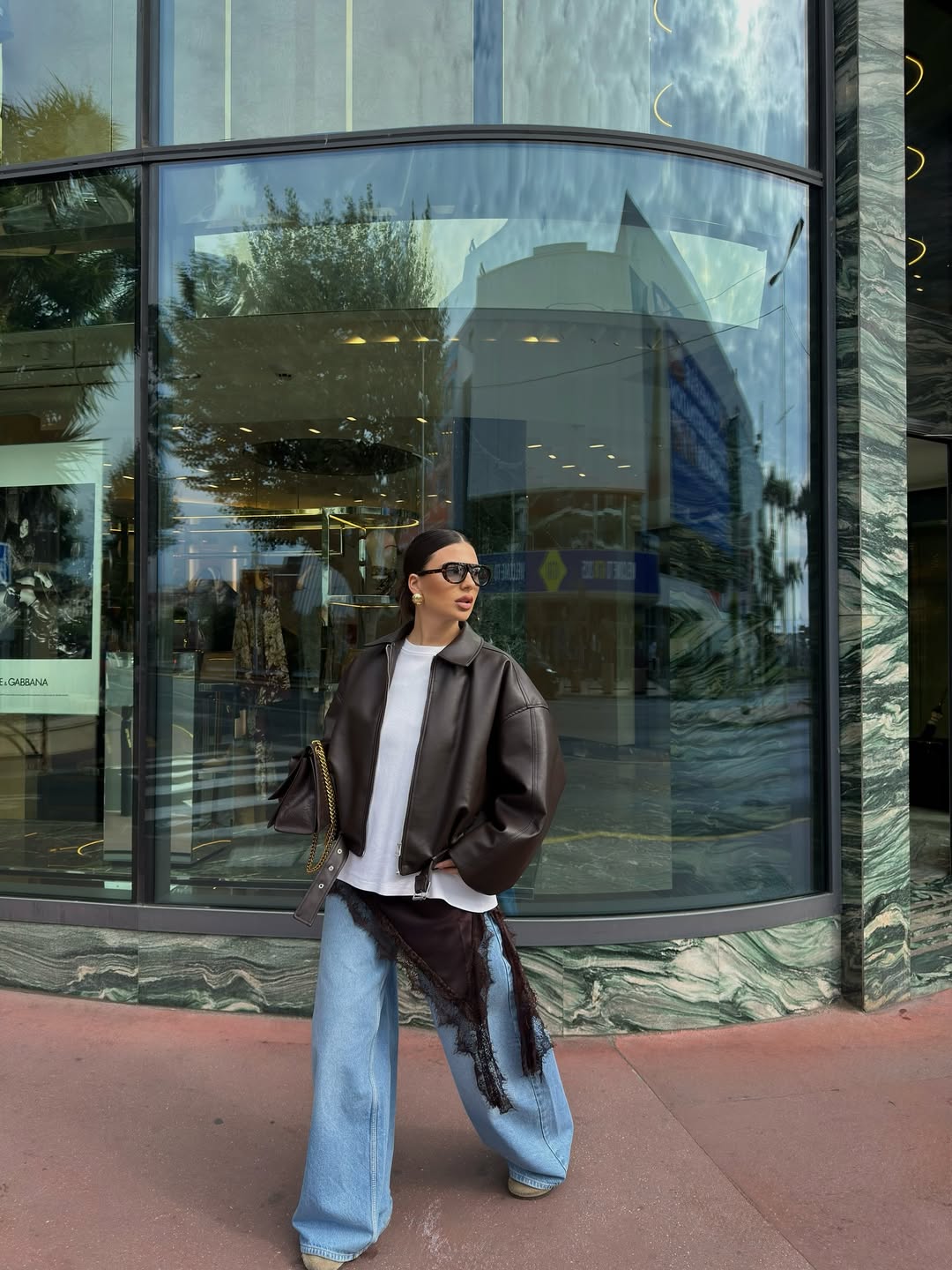 6 jeitos estilosos de usar calça jeans pantalona que você vai querer testar calça jeans pantalona (5)