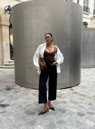 A calça pantacourt jeans pode ser o segredo para tirar seu look do óbvio looks com calça pantacourt jeans