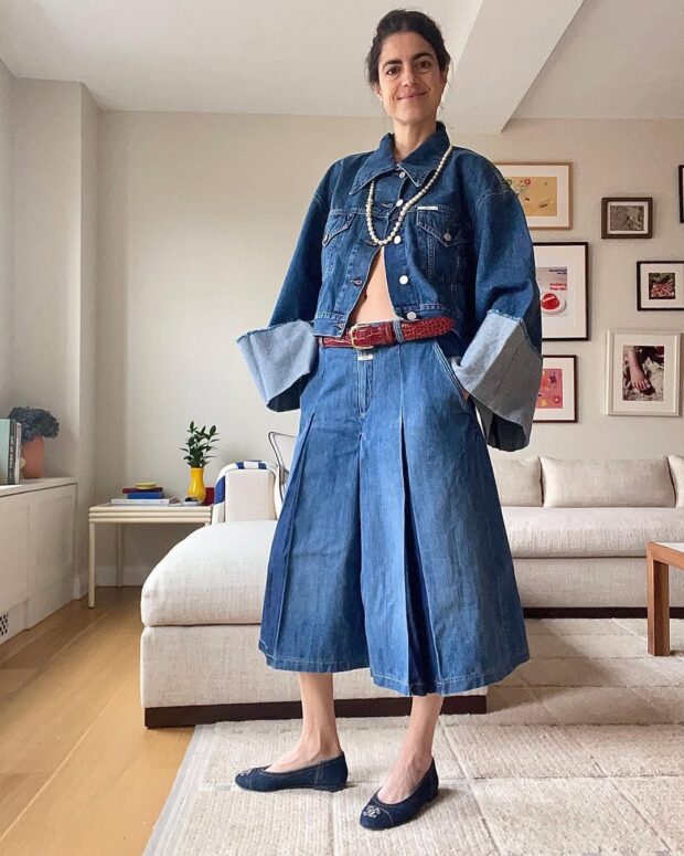 A calça pantacourt jeans pode ser o segredo para tirar seu look do óbvio looks com calça pantacourt jeans