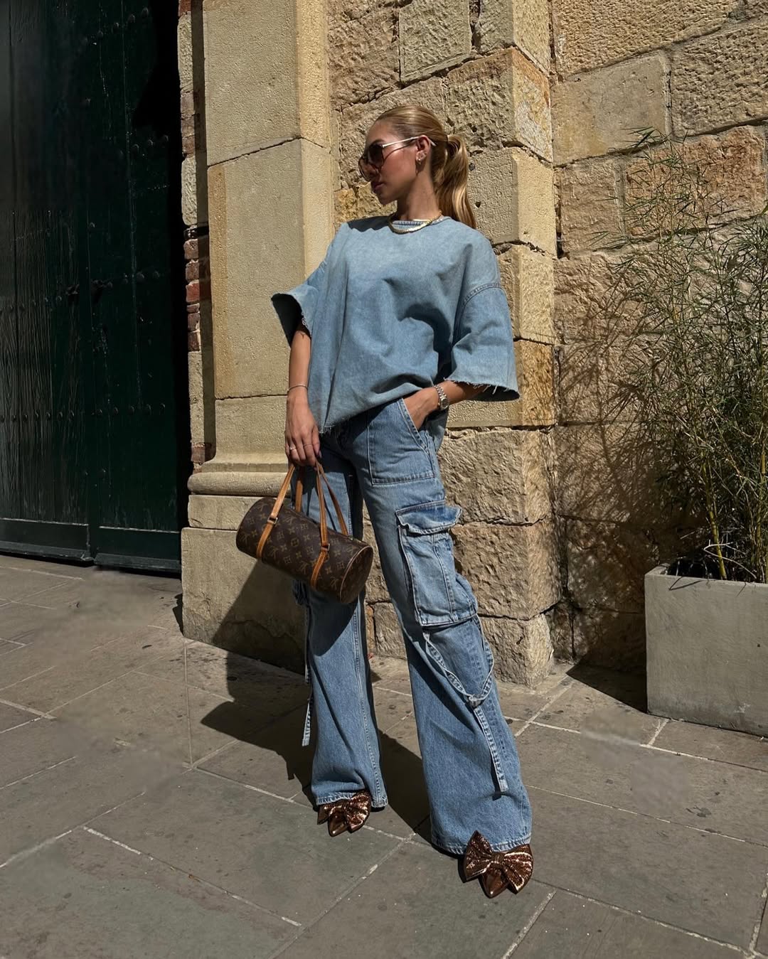 6 looks com calça cargo que provam que a peça é mais versátil do que você imagina looks com calça cargo