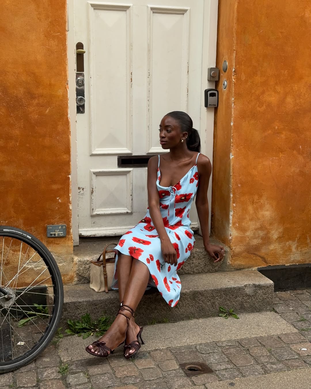 6 looks com sandália de amarração para salvar na pasta de inspirações looks com sandália de amarração