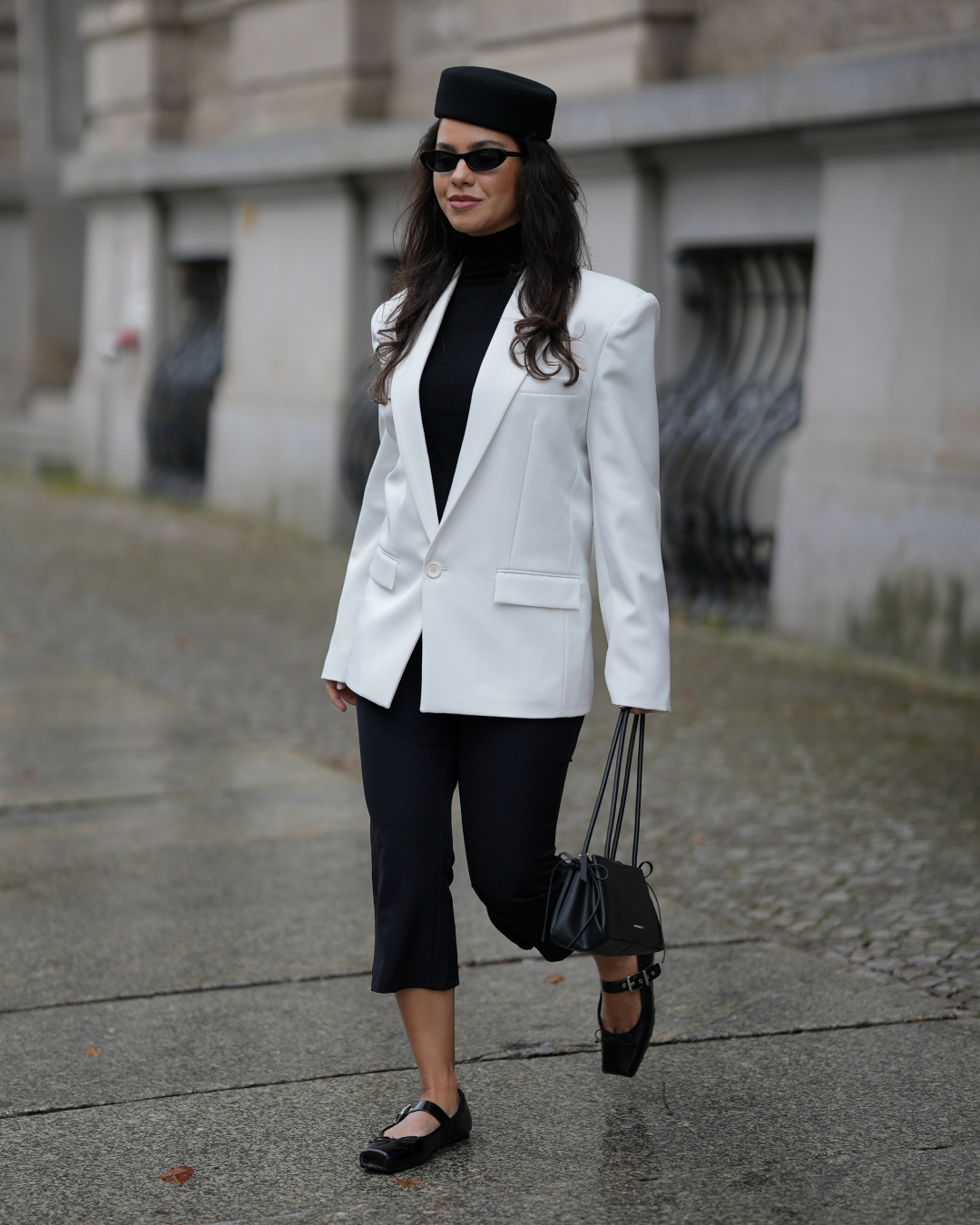 looks com blazer branco