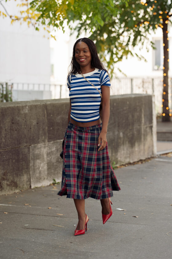 She's back! A saia xadrez feminina é a escolhida do momento saia xadrez feminina