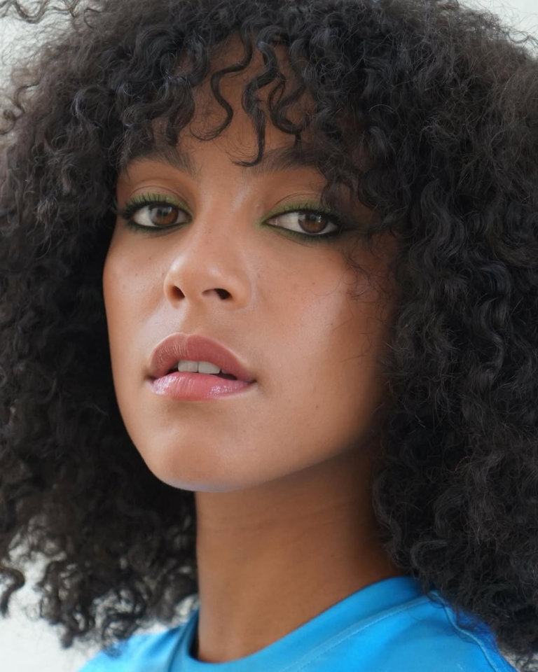 Maquiagem simples para casamento: 5 inspirações que dão conta do recado maquiagem simples para casamento