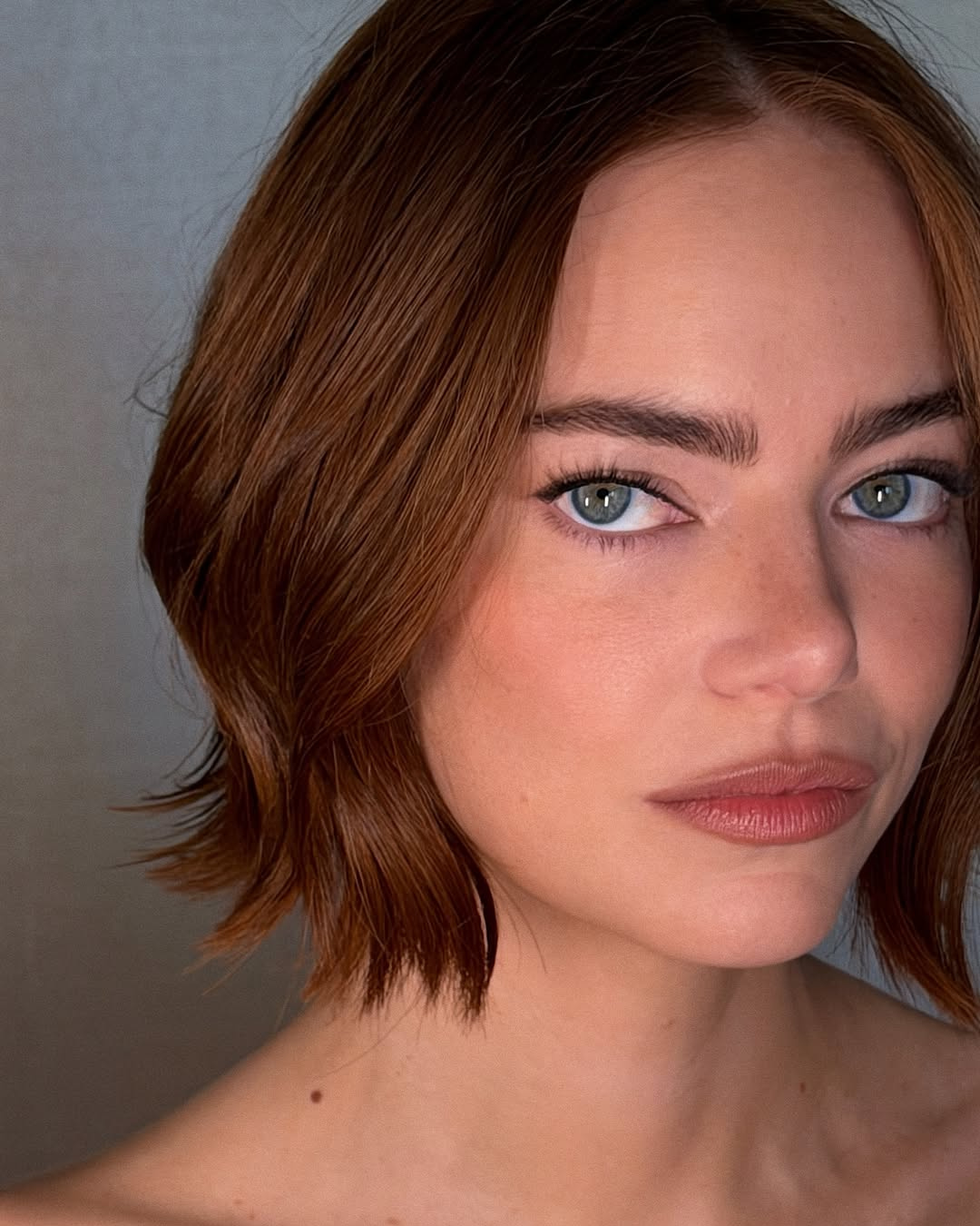 Maquiagem simples para casamento: 5 inspirações que dão conta do recado maquiagem simples para casamento