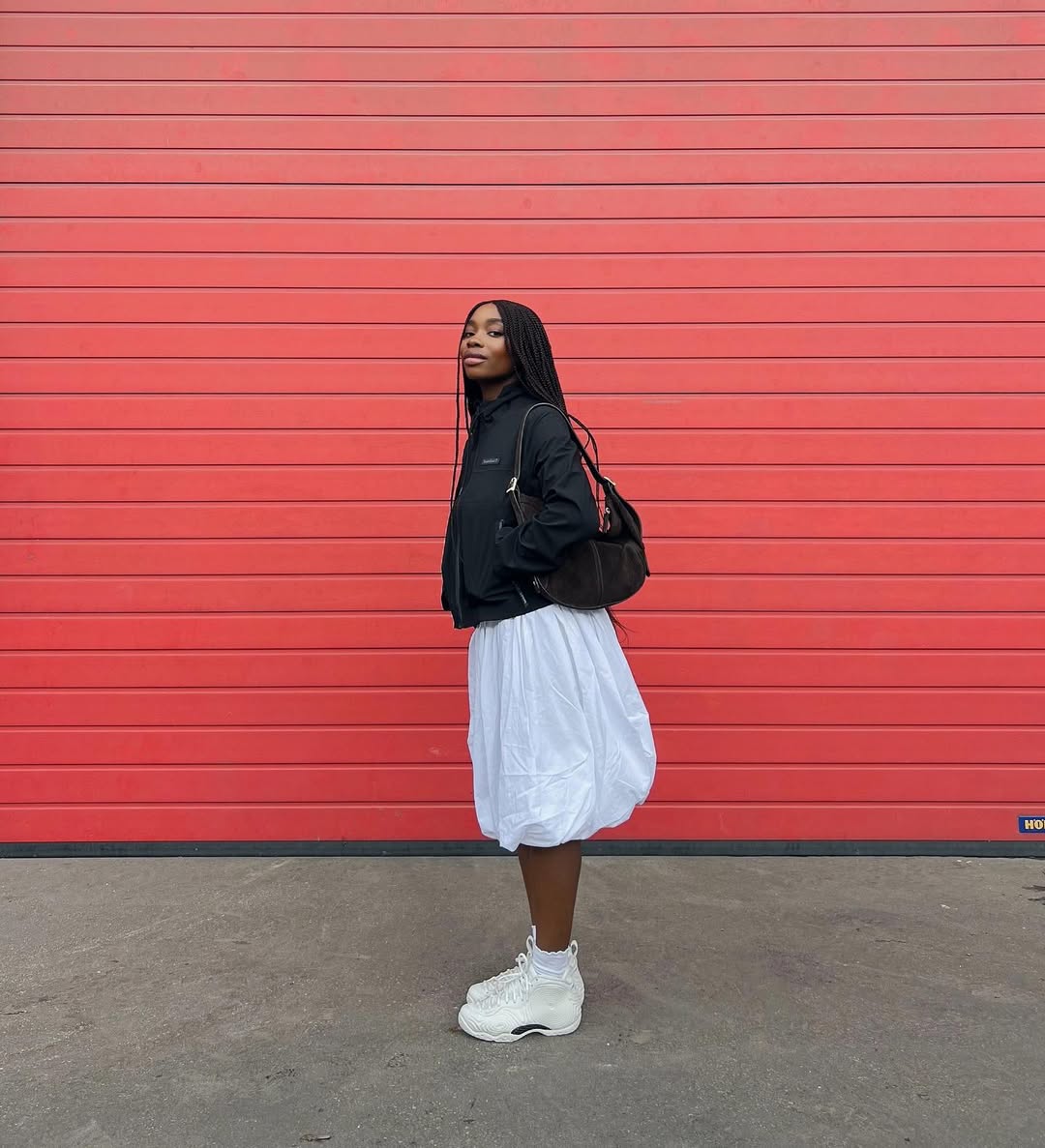 5 provas de que a saia balonê eleva qualquer look básico looks com saia balonê