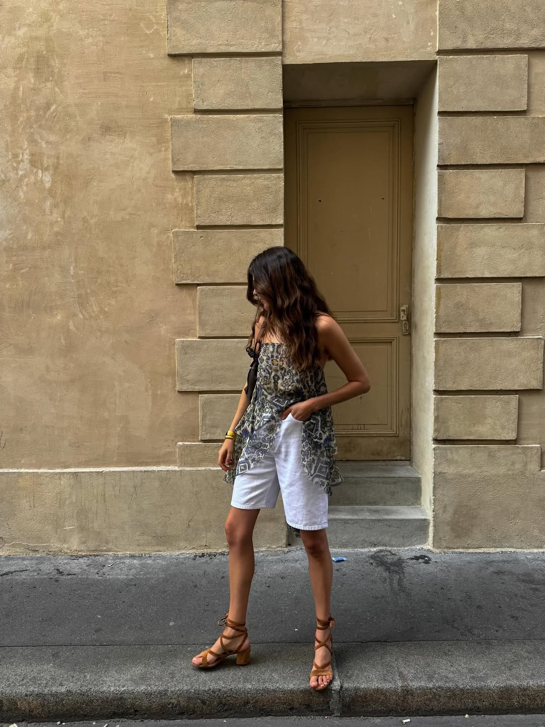 6 looks com sandália de amarração para salvar na pasta de inspirações looks com sandália de amarração