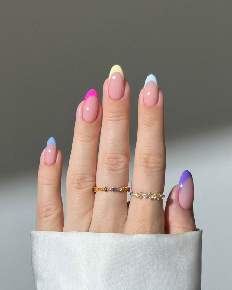 unha almond decorada 