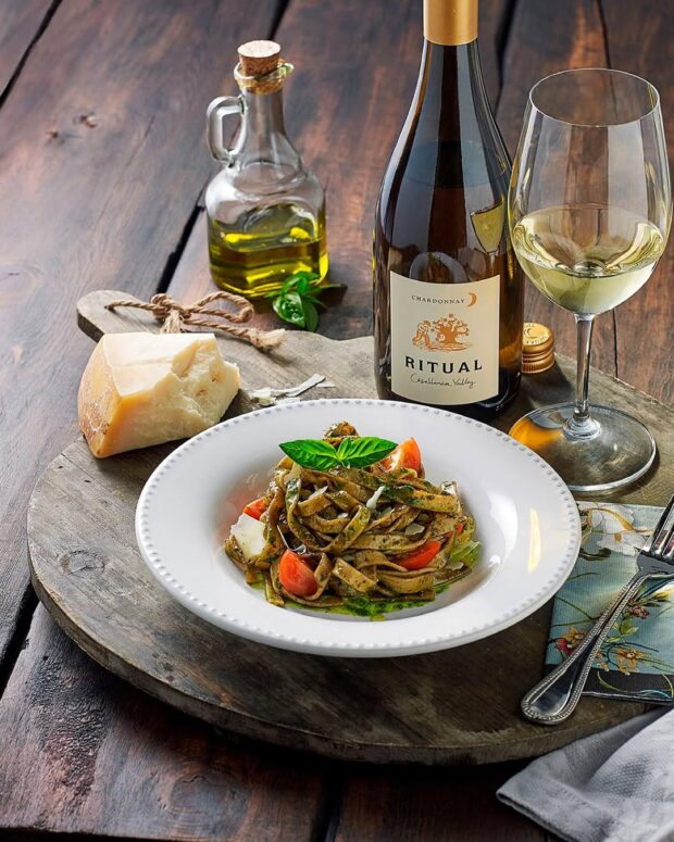 Tudo o que você precisa saber sobre o vinho Chardonnay vinho chardonnay chile ritual chardonnay