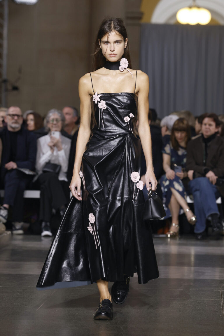 LFW: Erdem, inverno 2026 Erdem inverno2026 GettyImages 2262951843