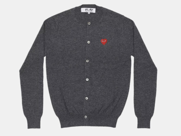 5 jeitos de usar saia plissada fora do clichê Saia plissada 2fev26 Comme des Garcons PLAY