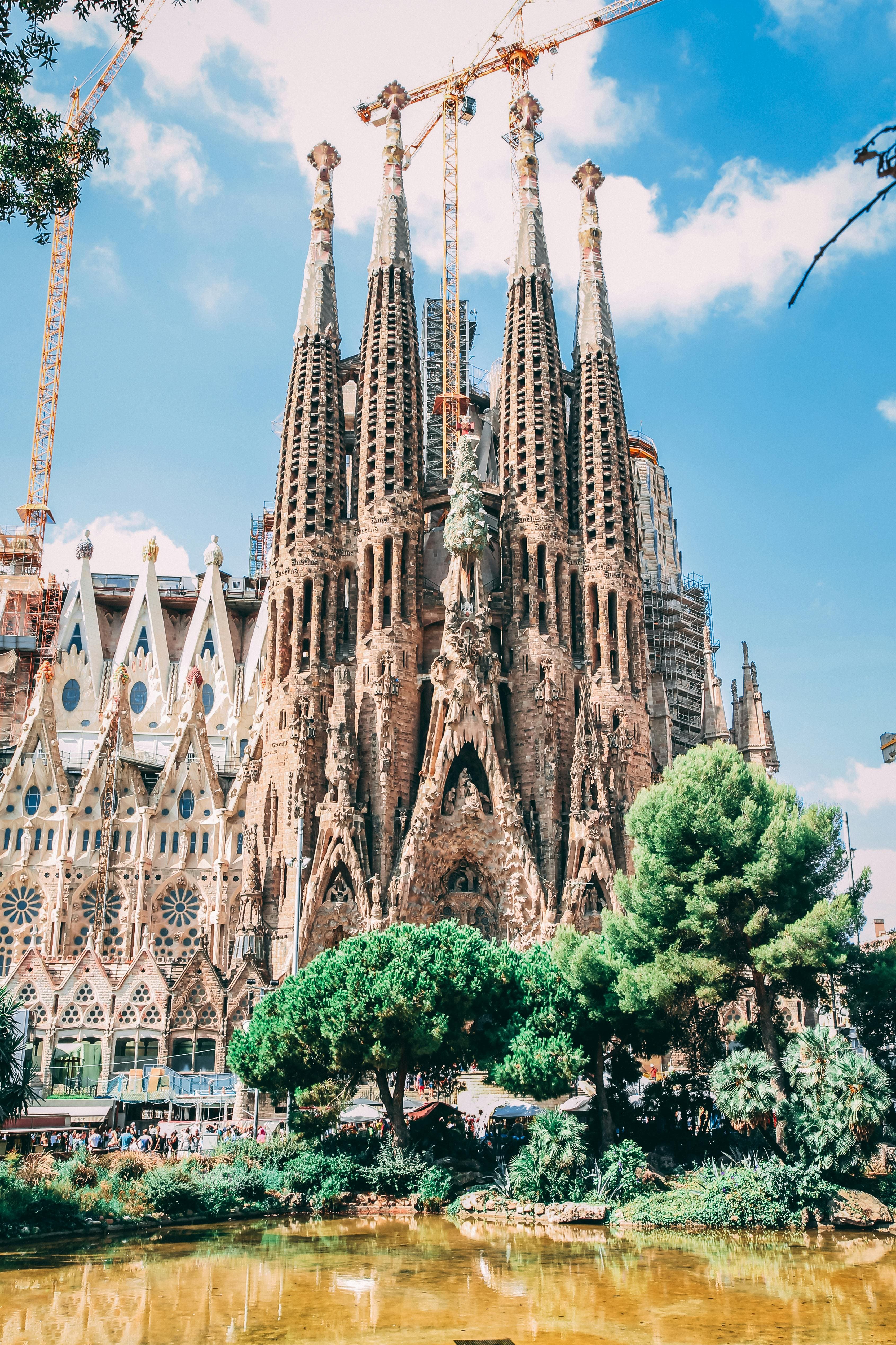 100 anos sem Antoni Gaudí: 8 obras para conhecer a trajetória do arquiteto