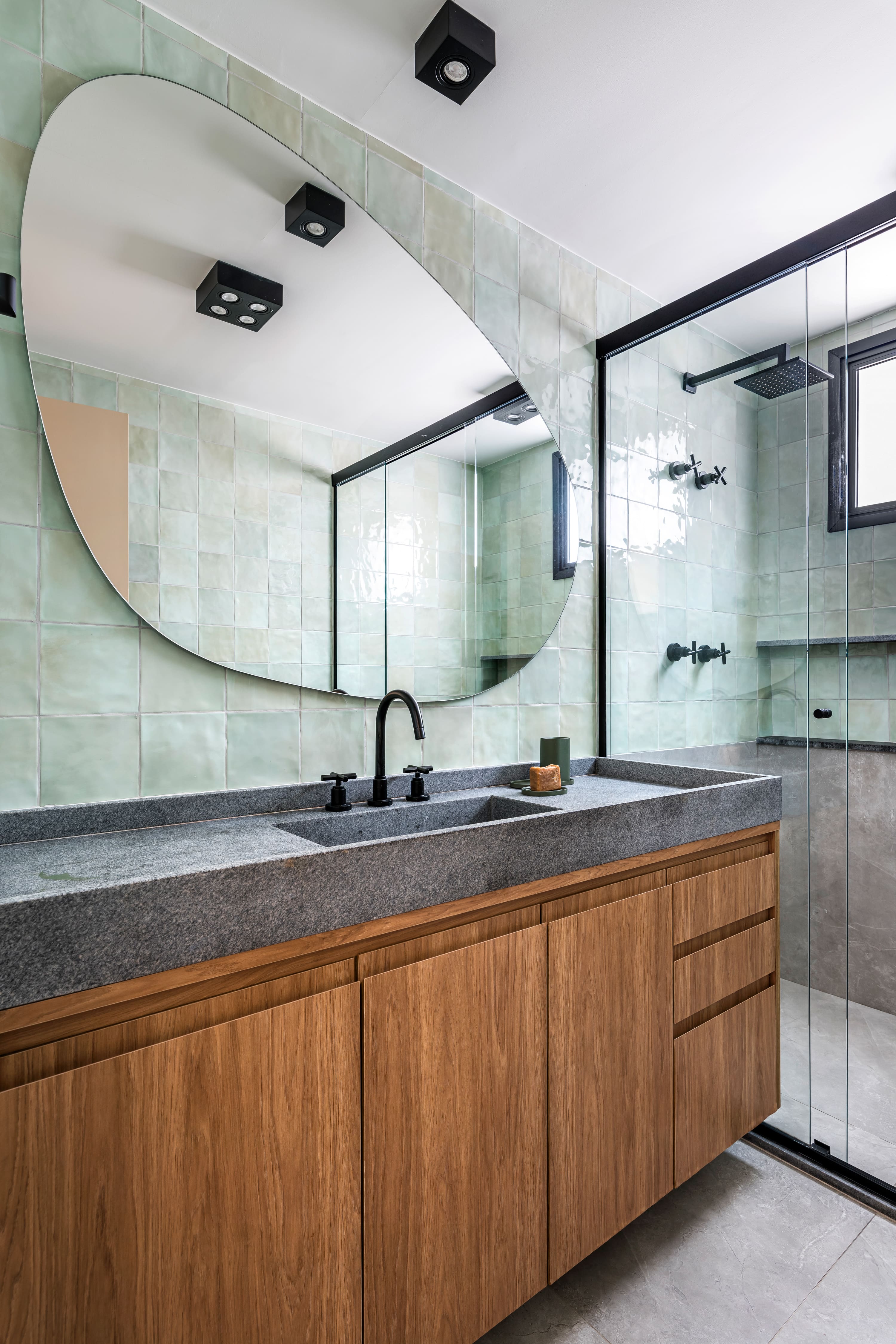 Banheiros coloridos: 5 inspirações que fogem do branco