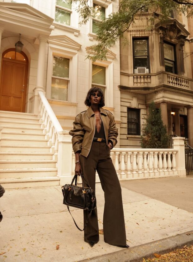 looks com calças flare