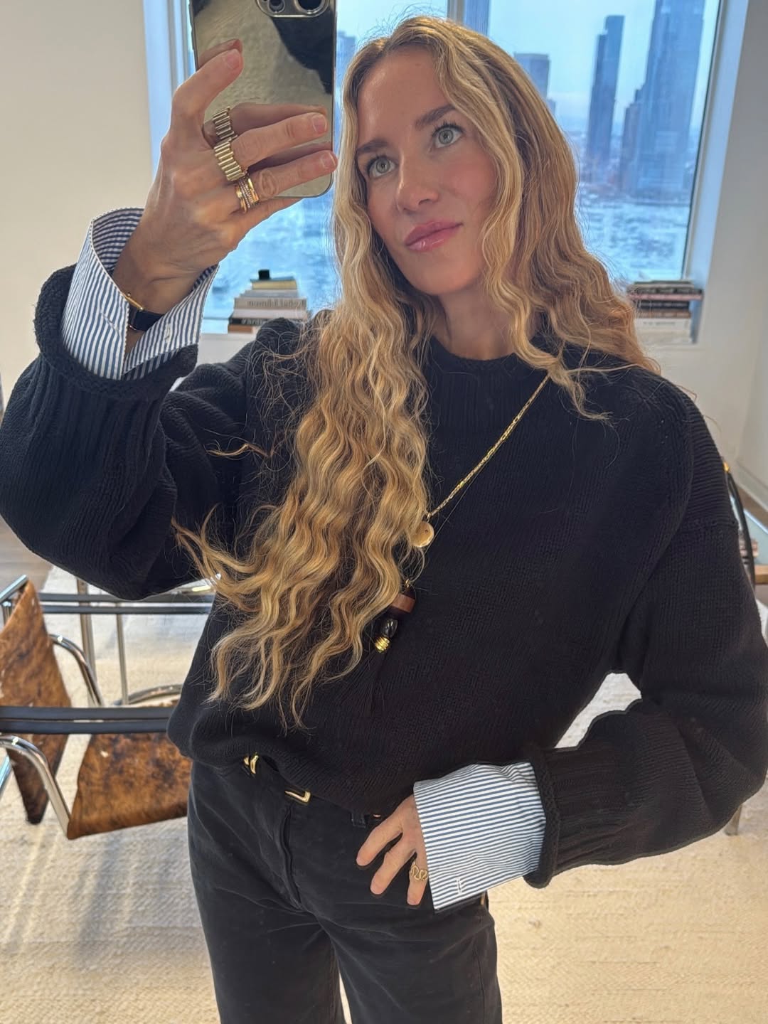 seis jeitos diferentes de usar a camisa social feminina