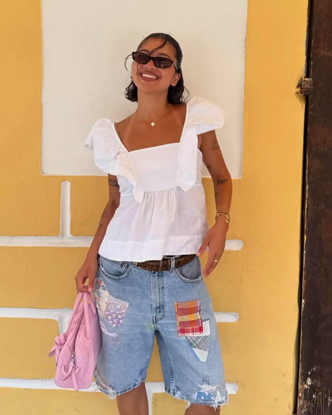 looks com bermuda jeans feminina