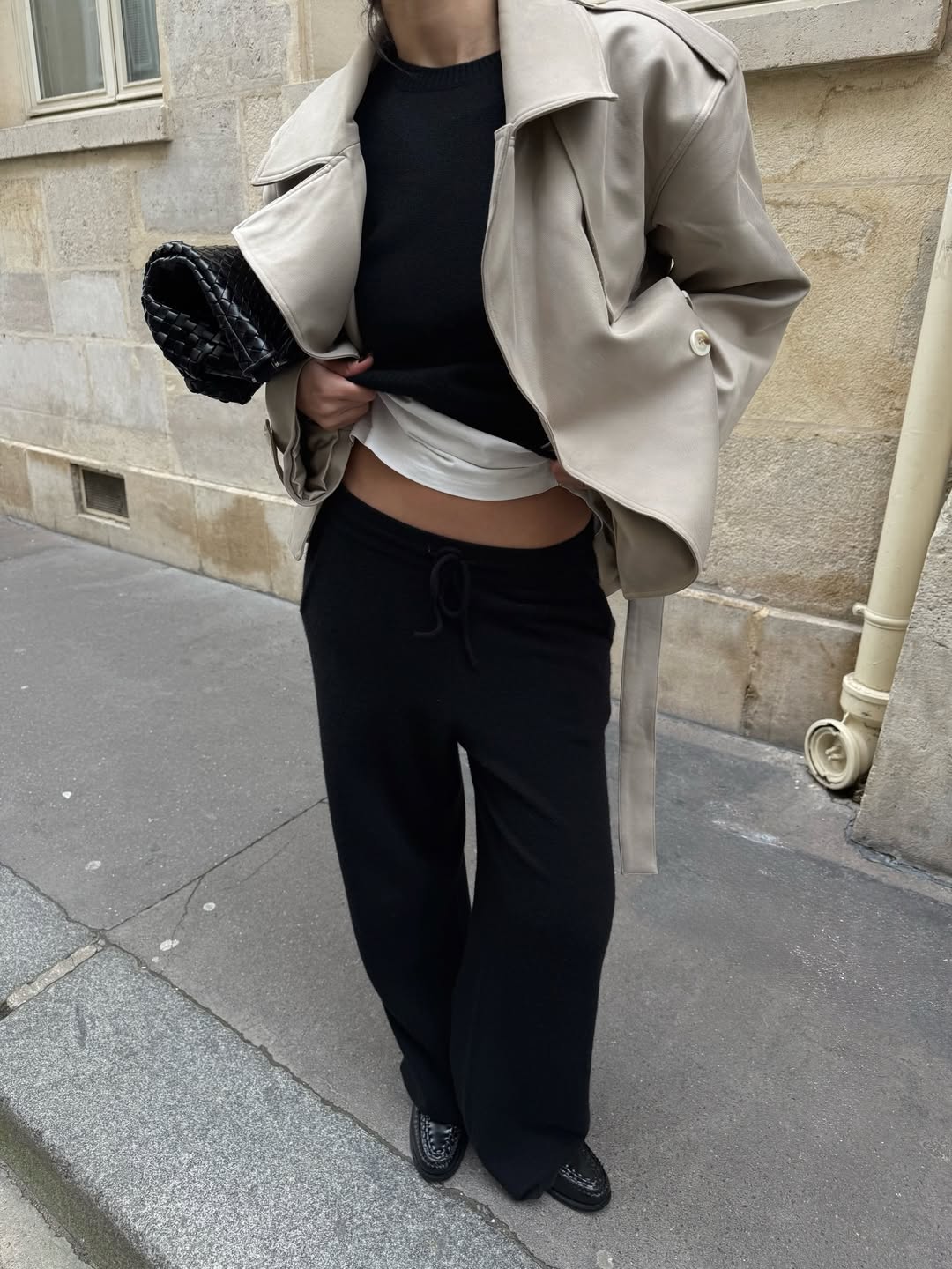 como deixar looks com calça de moletom mais estilosos