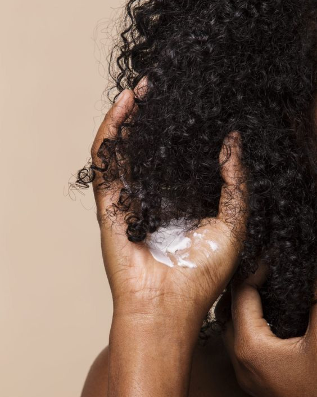 melhores cremes para cabelos cacheados e secos 8