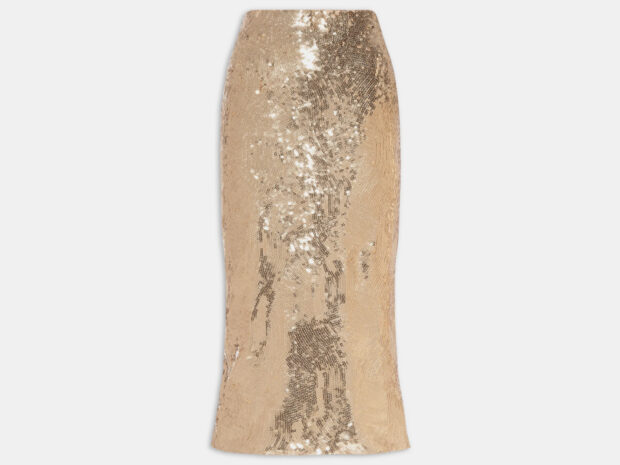 5 looks com saia dourada para brilhar o ano inteiro saia dourada 12fev26 2 Essential