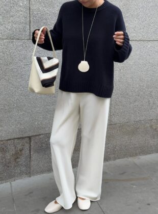 como usar a sapatilha branca feminina no look de trabalho