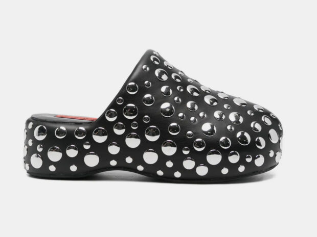 15 sapatos femininos confortáveis para usar do escritório ao happy hour sapatos femininos confortaveis 19fev26 Simon Miller