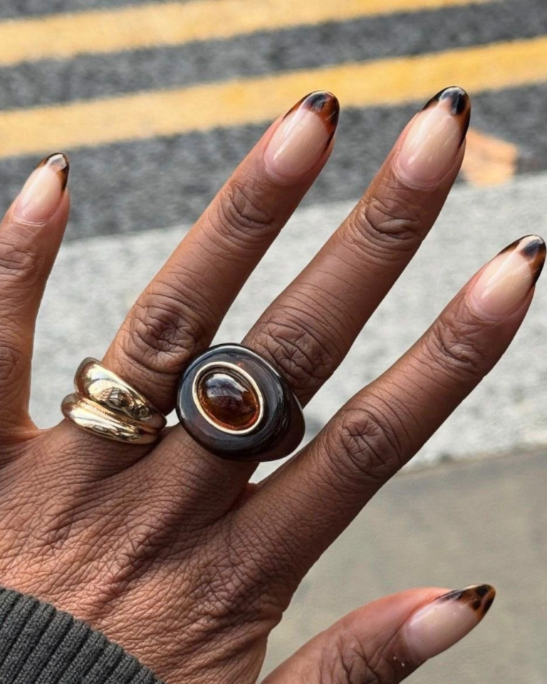 unha amendoada e delicada