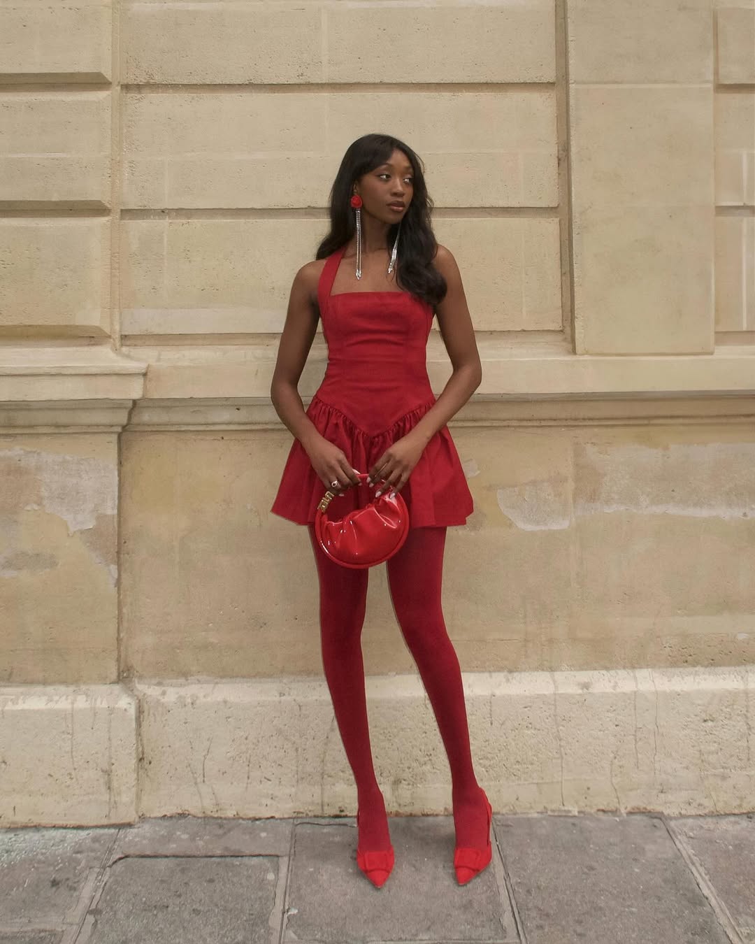 looks com vestidos com decote quadrado