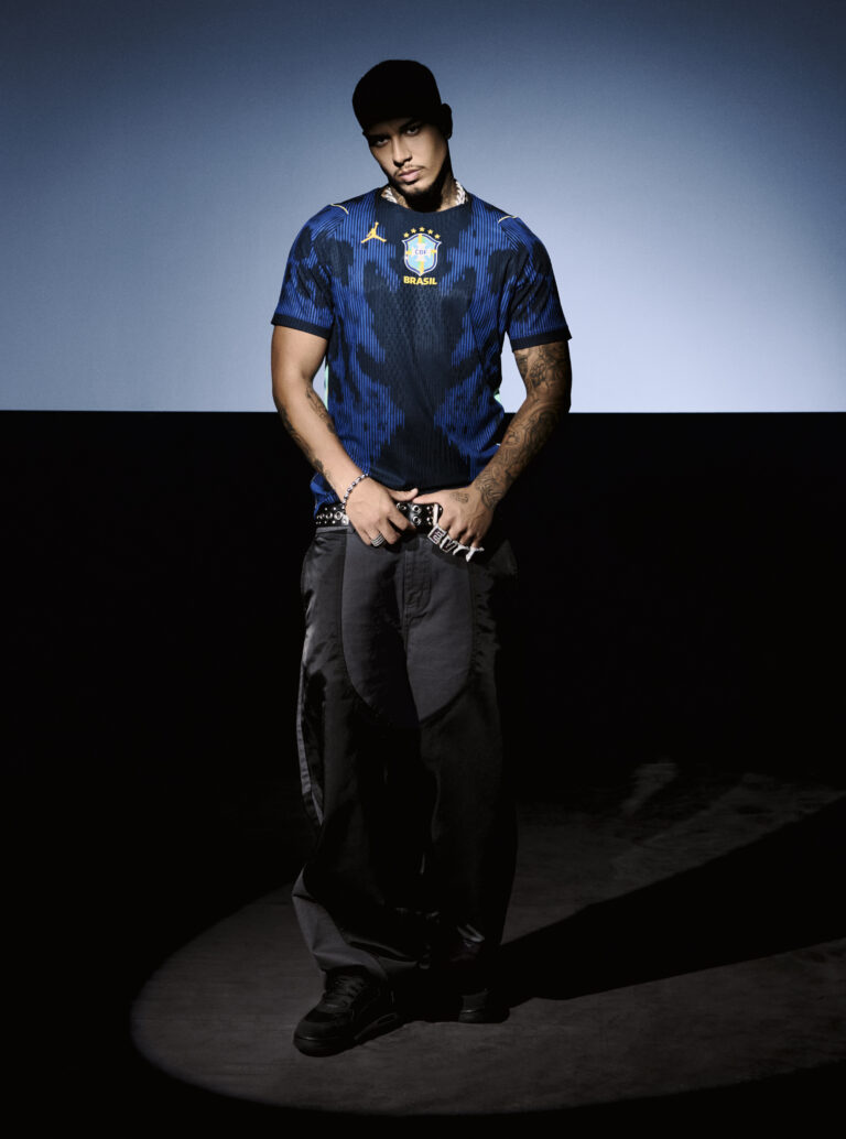 ELLENIKEVEIGH JW 0771 1 copy