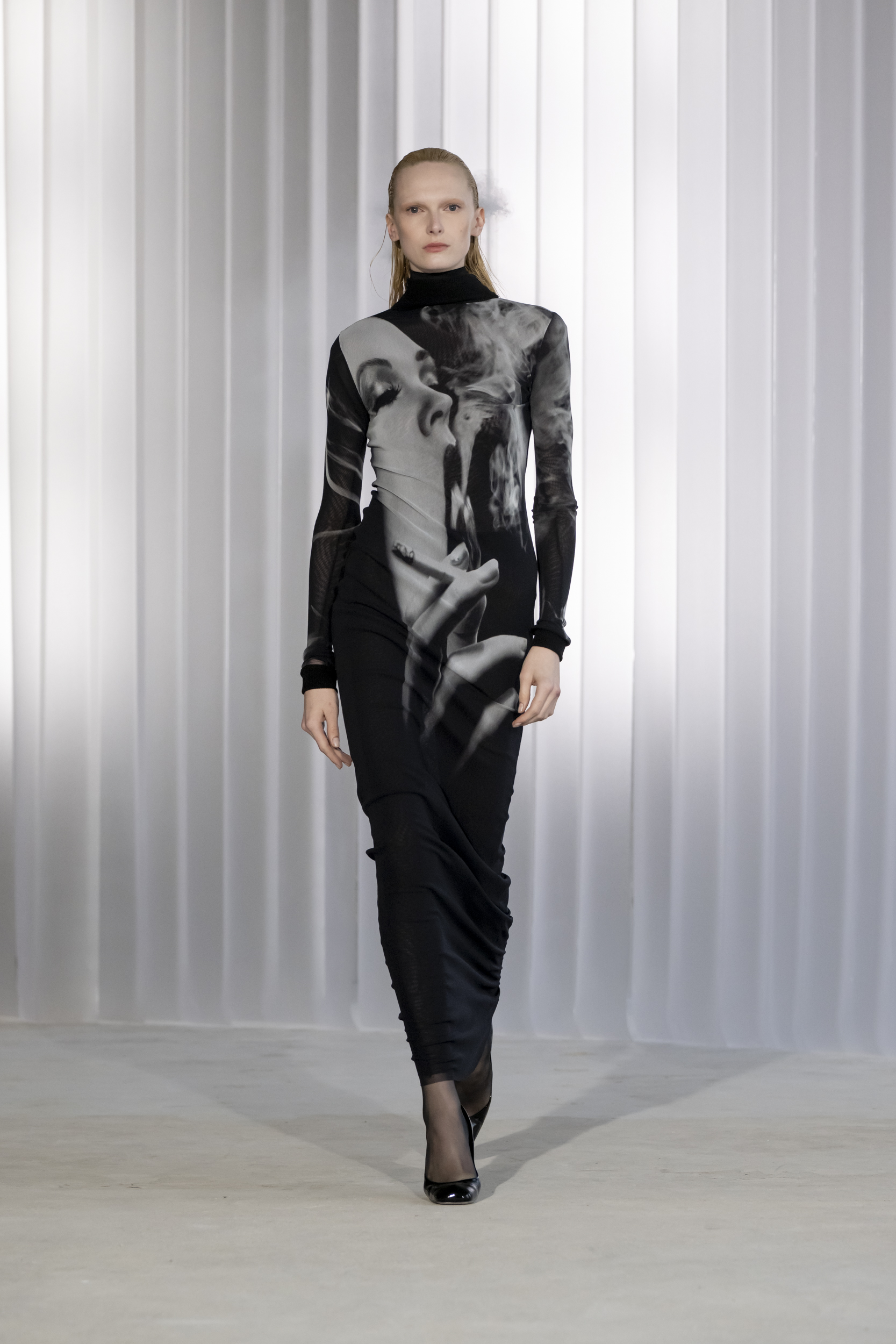ニソニソ 　jean paul gaultier femmeスーパーロン PFW: Jean Paul Gaultier, inverno 2026 - ELLE Brasil
