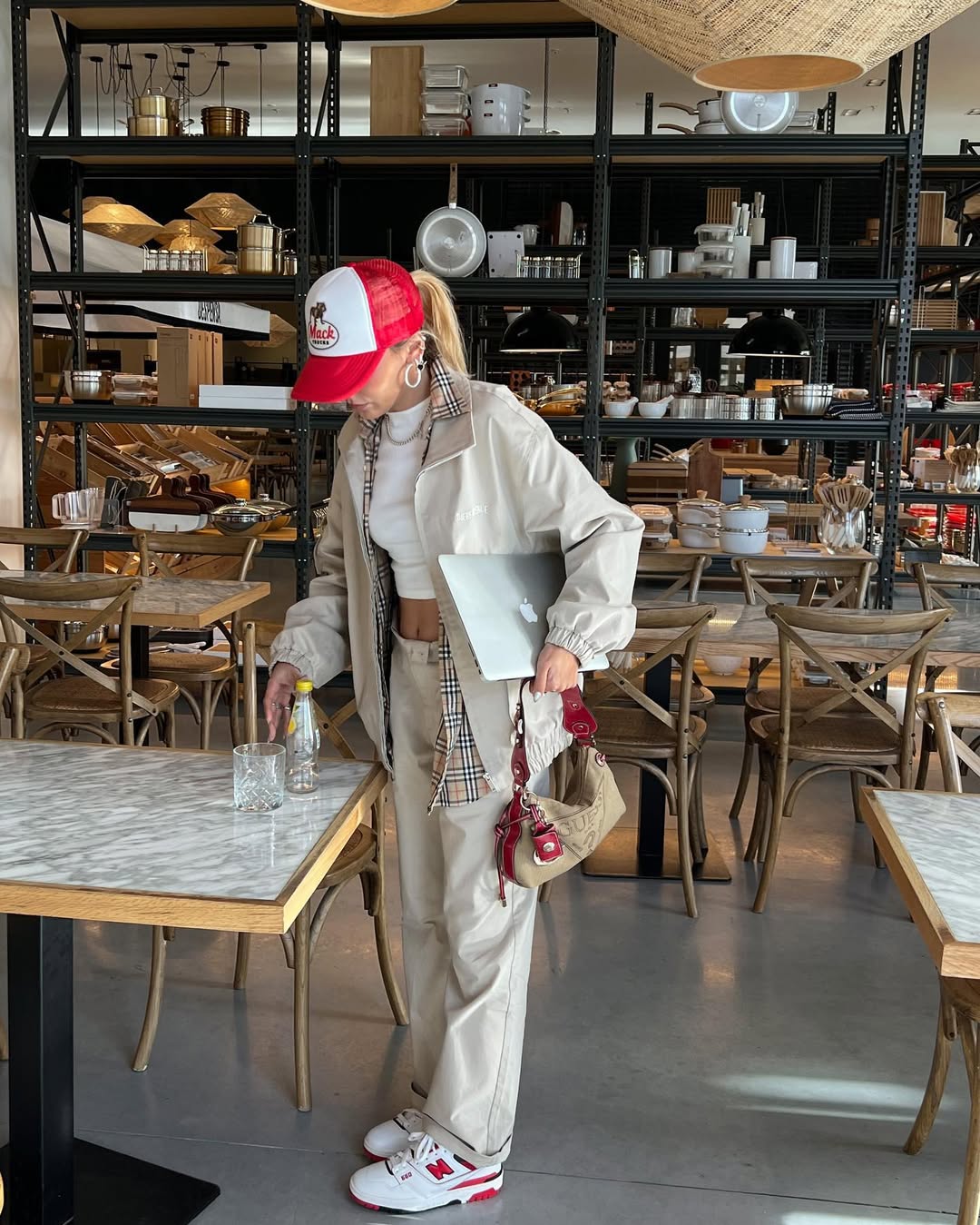 look com New Balance 550