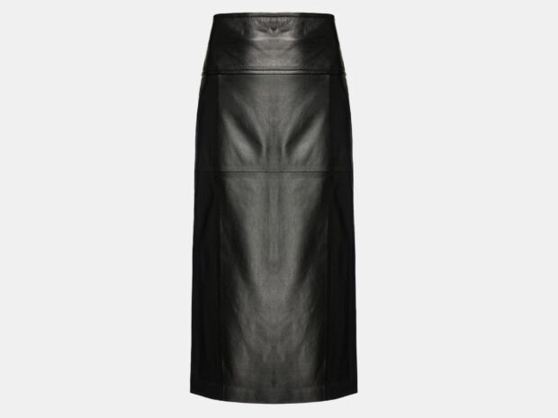 Saias mídi elegantes: como usar a tendência em 5 estilos diferentes Saias midi elegantes 2mar26 Cris Barros